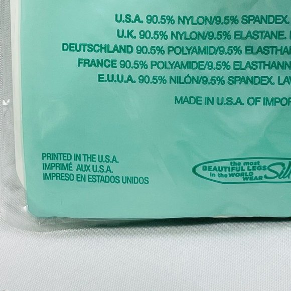 Silkies Cream Microfiber Trouser Socks 2 Pair Pack 2006 Regular Made USA 911029 - Picture 4 of 8